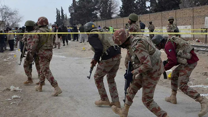 পাকিস্তানের এক সেনা ও সাত সন্ত্রাসী নিহত